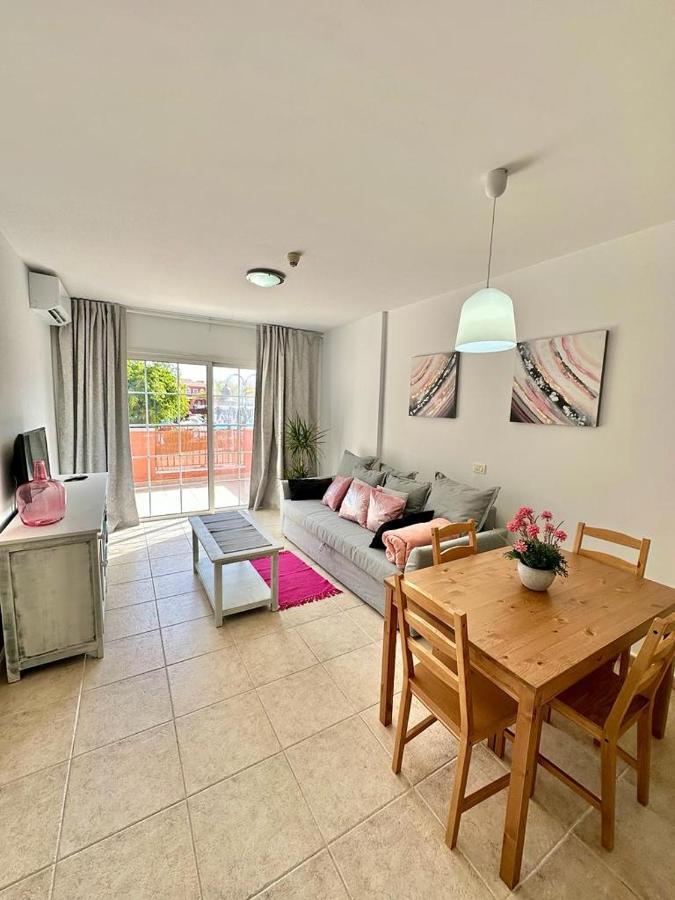 Sunny Apartment & Heated Pool Los Cristianos  Zewnętrze zdjęcie