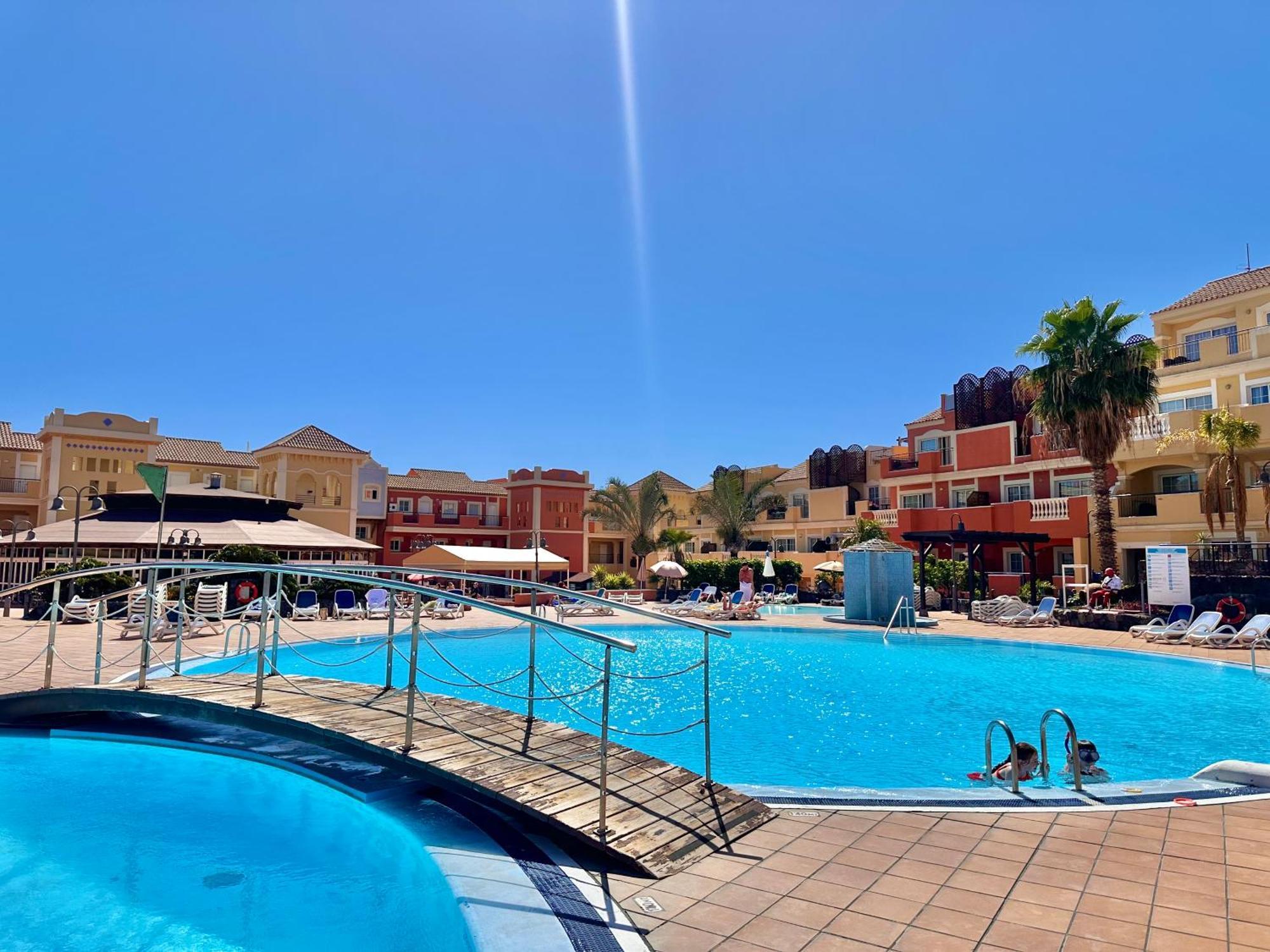 Sunny Apartment & Heated Pool Los Cristianos  Zewnętrze zdjęcie